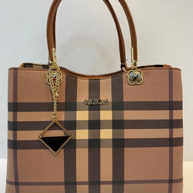 Hand bag